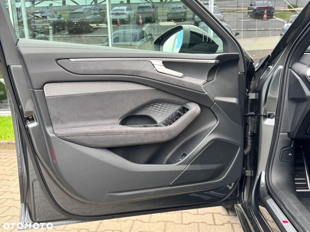 Audi A6 Avant TDI mHEV Quattro S tronic - 12