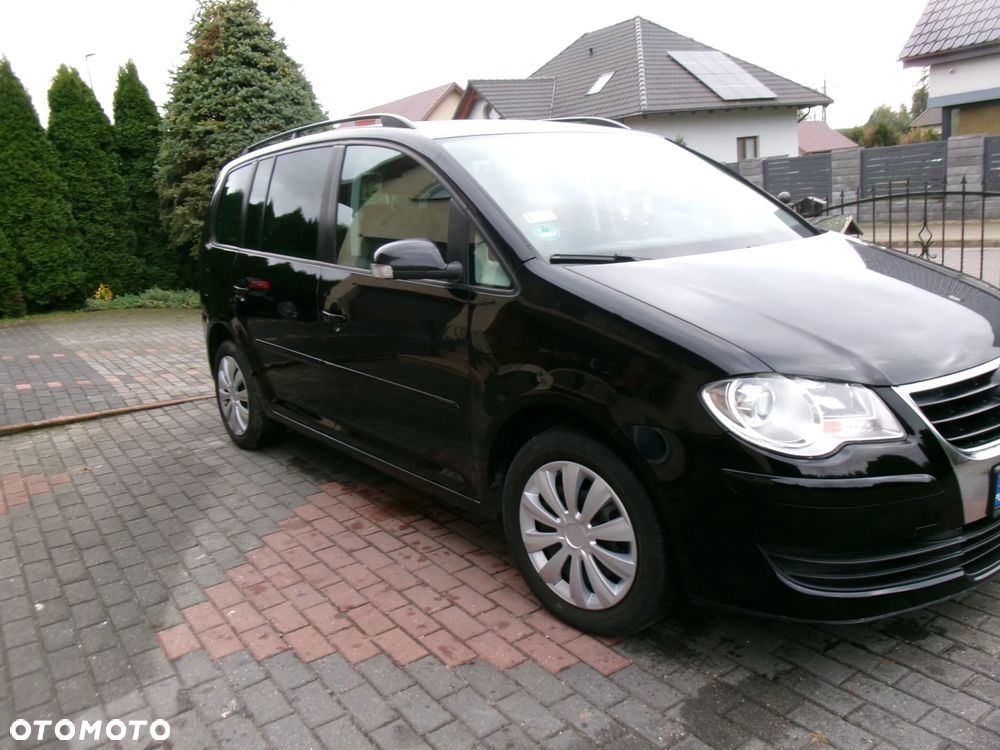 Volkswagen Touran - 14