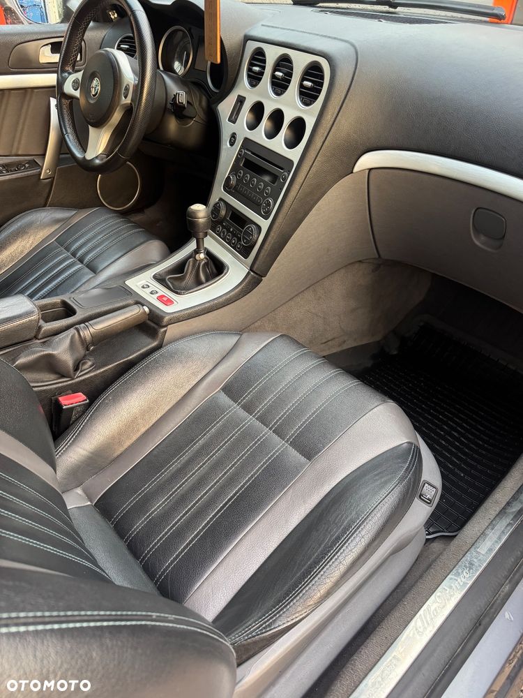Alfa Romeo Brera 2.4JTDM Sky View - 11
