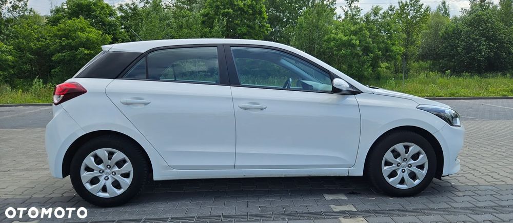 Hyundai i20 - 10