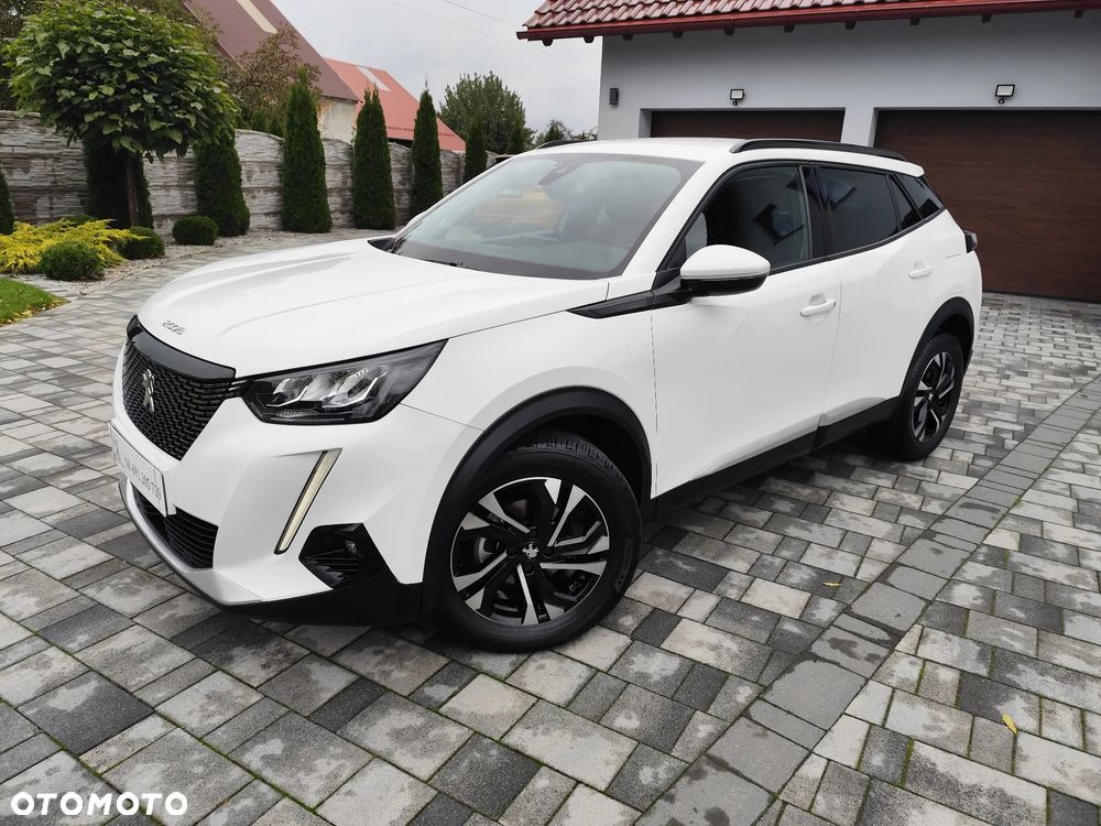 Peugeot 2008 1.2 PureTech Allure S&S EAT8 - 3