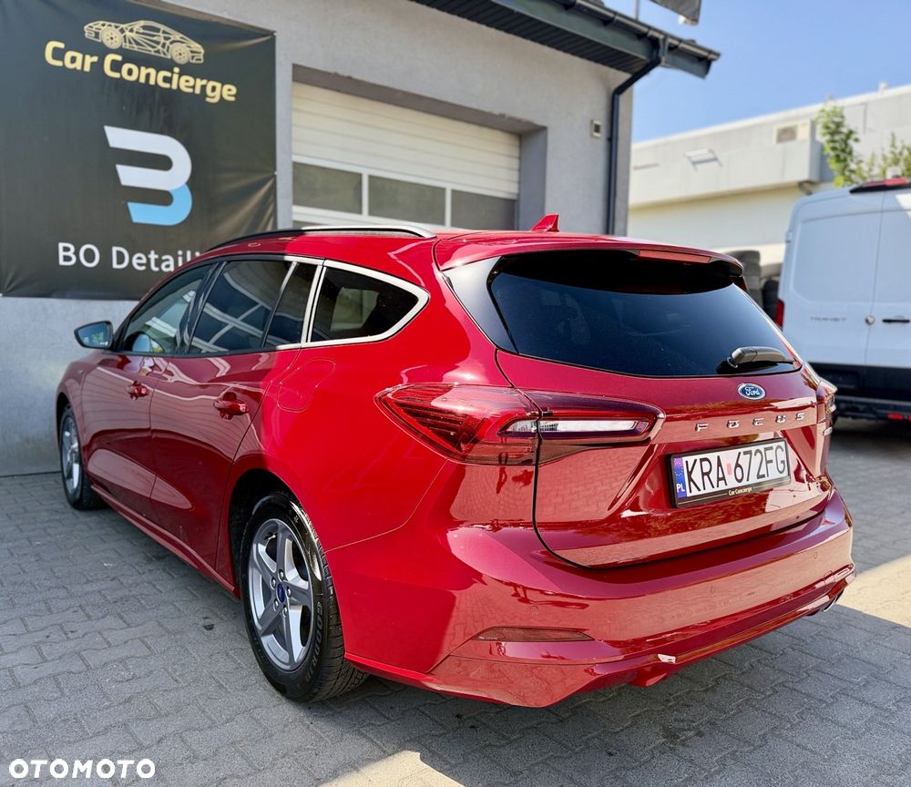 Ford Focus 1.0 EcoBoost Hybrid ST-LINE - 10