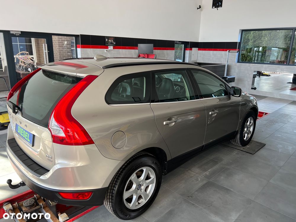 Volvo XC 60 D5 AWD RDesign - 10