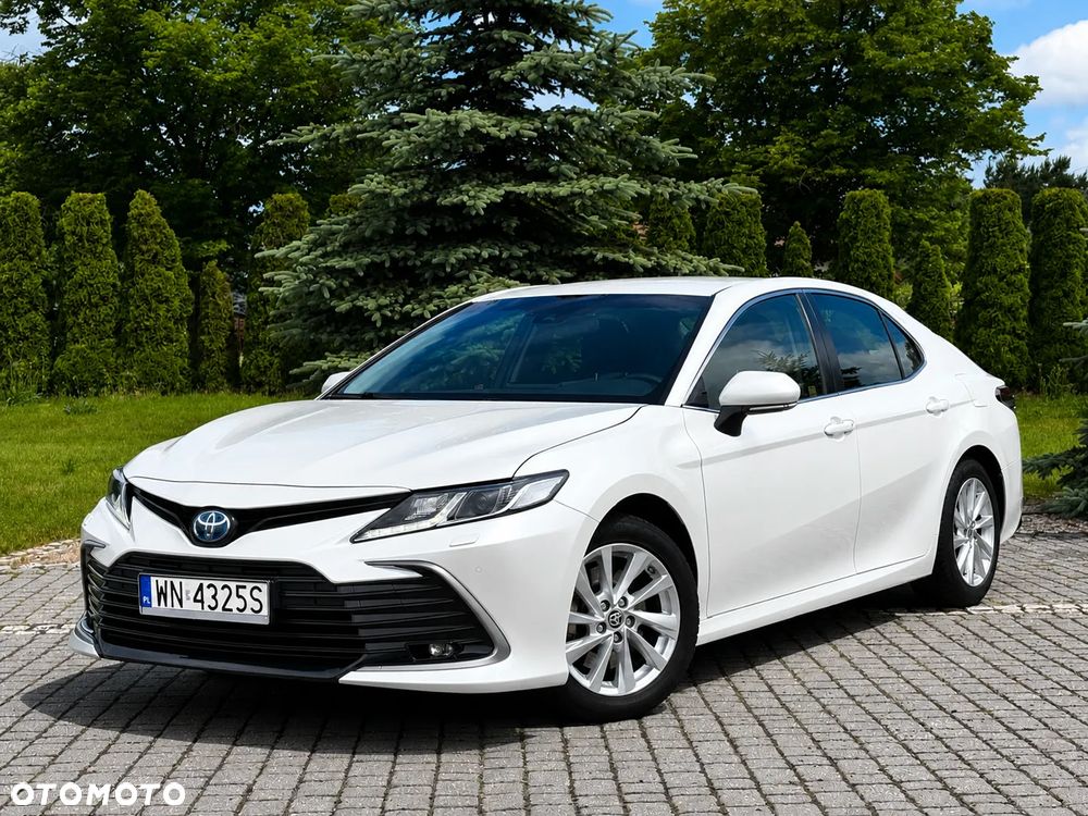 Toyota Camry 2.5 Hybrid Prestige CVT - 2