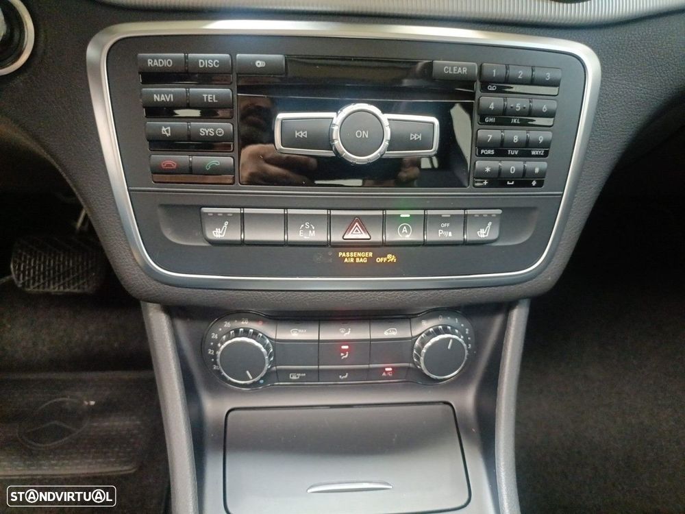Mercedes-Benz GLA 200 (CDI) d 4Matic 7G-DCT - 18