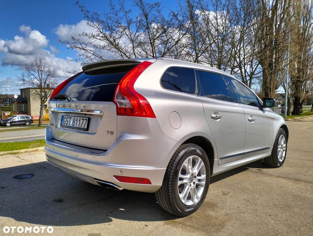 Volvo XC 60 T5 Geartronic Kinetic - 5