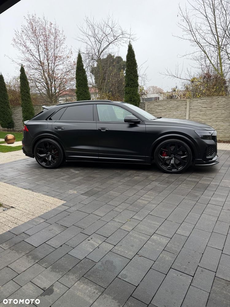 Audi RS Q8 - 21
