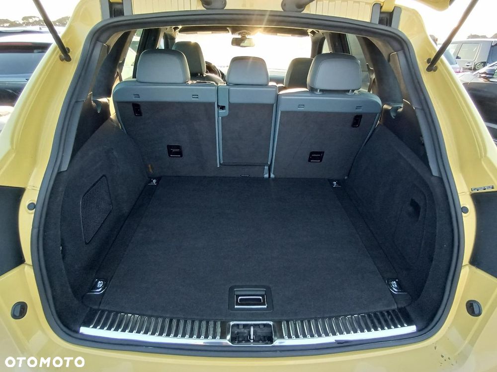 Porsche Cayenne Turbo - 31