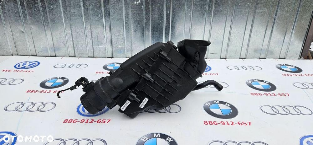 Audi Q3 83A 2.0 TDI Kompletna obudowa filtra powietrza z dolotem 5Q0129618N 5Q0129607AA - 2