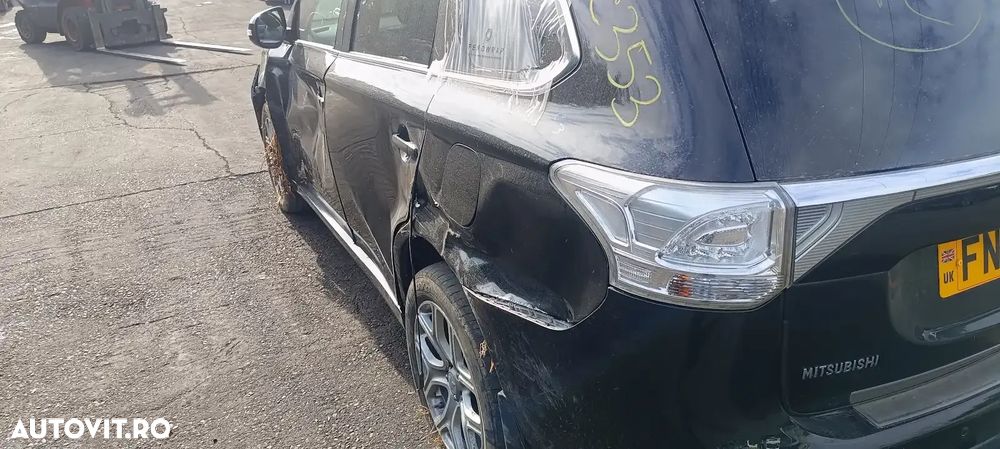 Dezmembrari / Dezmembrez Mitsubishi Outlander 2.0 cutie viteze manuală 5 trepte cod culoare X42A - 6