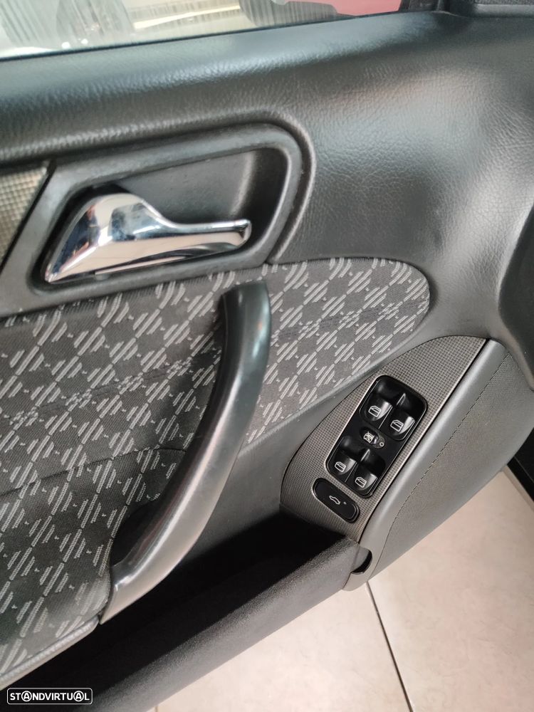 Mercedes-Benz C 220 CDi Avantgarde - 29