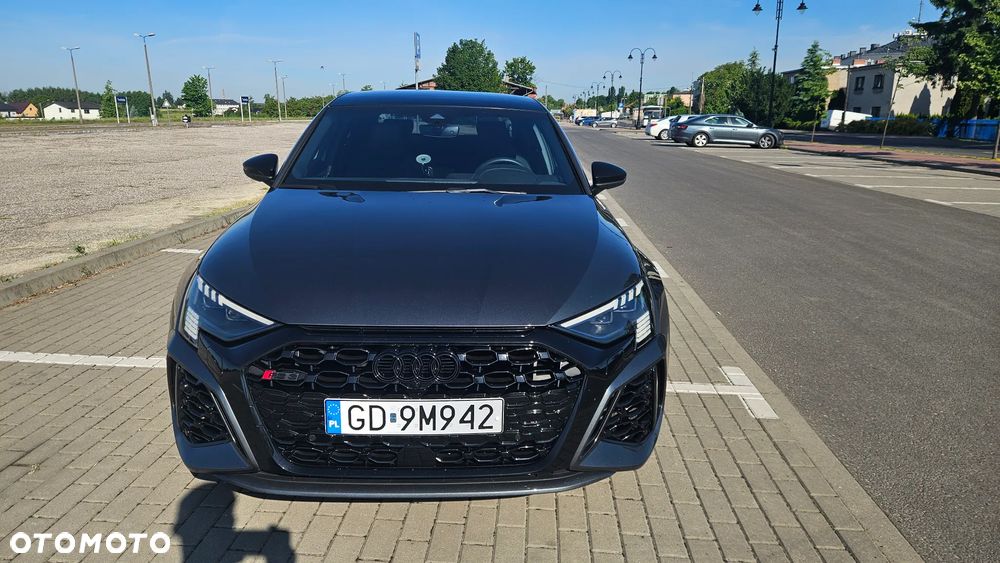 Audi RS3 Limousine - 2