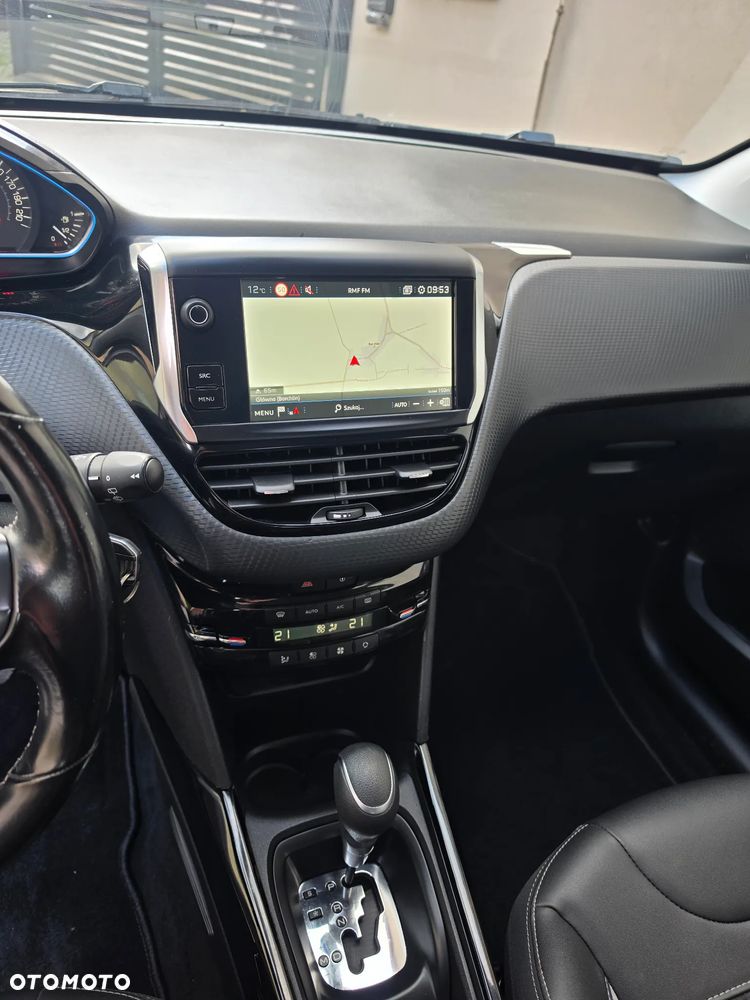 Peugeot 2008 - 7