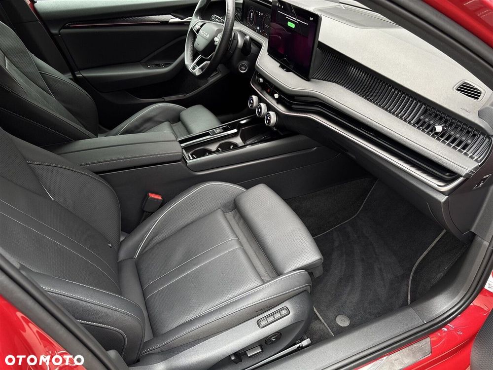 Skoda Superb 2.0 TDI SCR 4x4 Sportline DSG - 9
