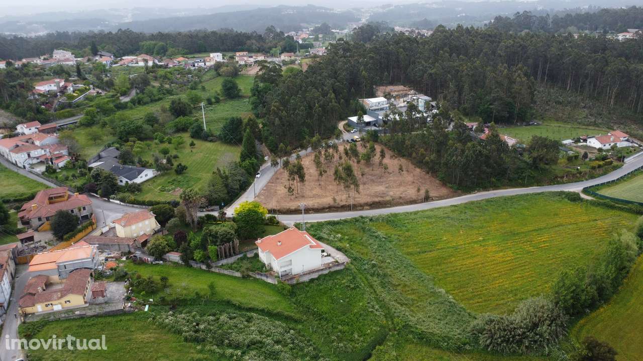 Terreno plano com 4430m² em Olival - Grande imagem: 3/7