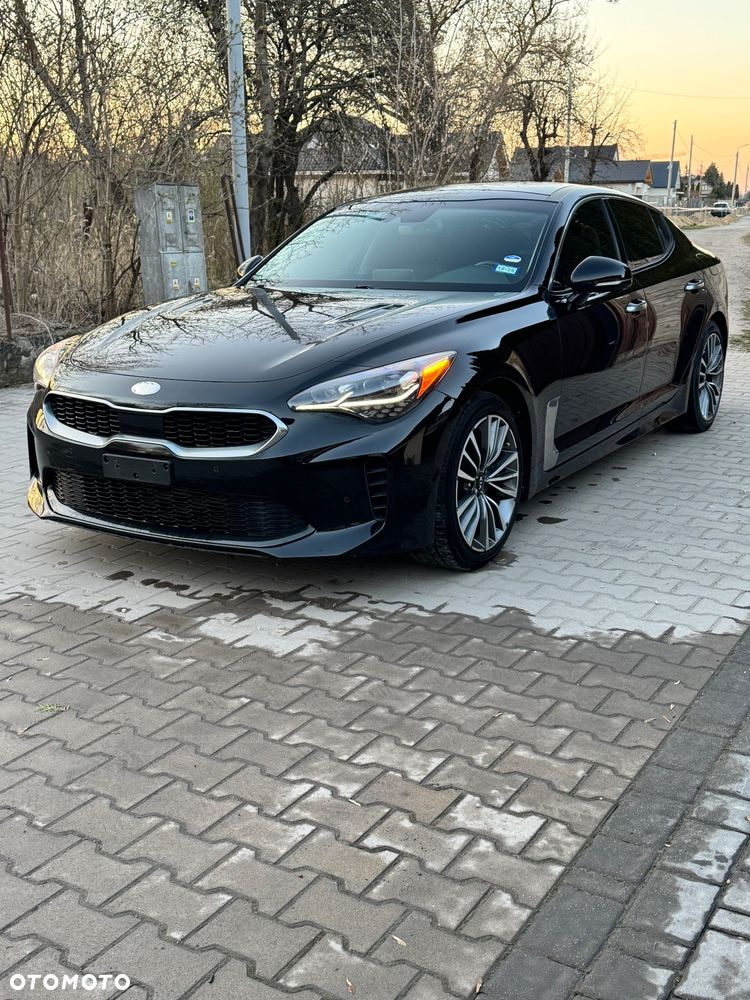 Kia Stinger - 17