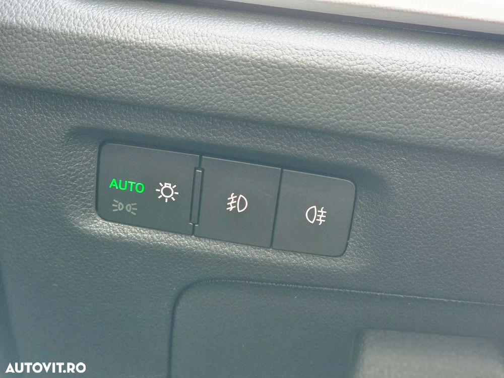 Skoda Octavia 2.0 TDI DSG Style - 13