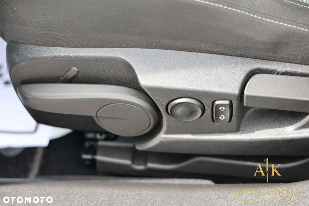 Opel Insignia - 23