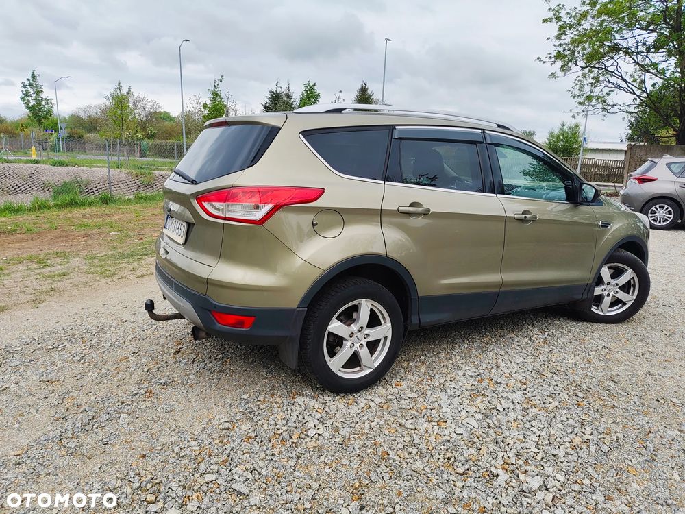 Ford Kuga 2.0 TDCi 4WD Titanium - 4