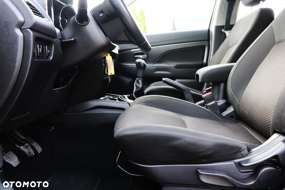 Mitsubishi ASX 1.6 2WD Instyle - 19