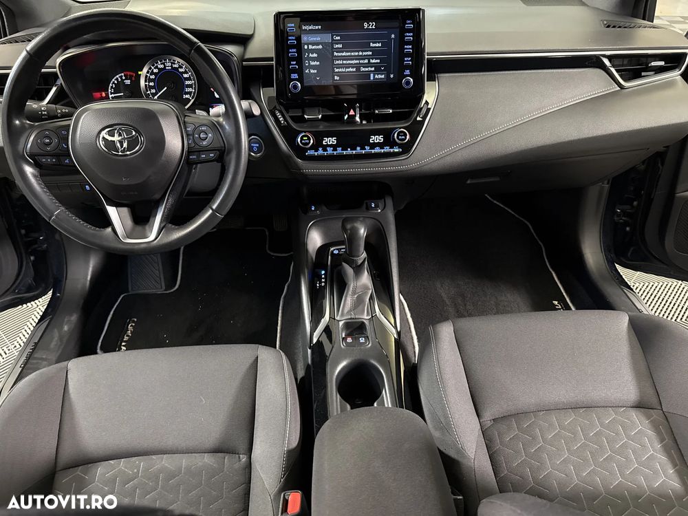 Toyota Corolla - 10