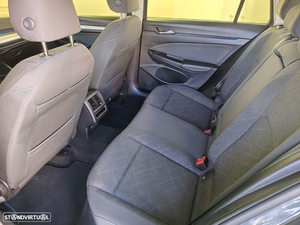 VW Golf Variant - 10