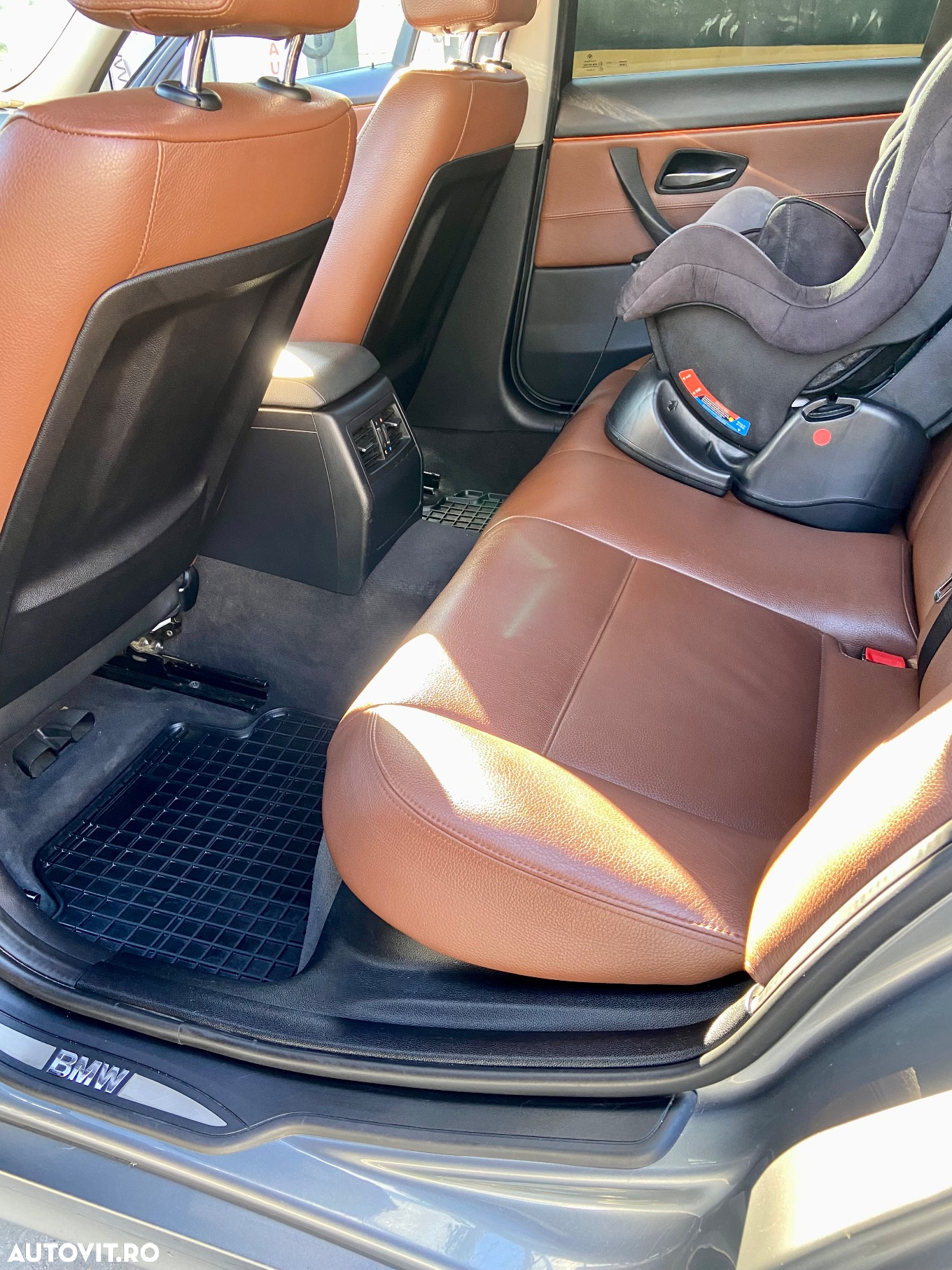 BMW Seria 3 318d - 15