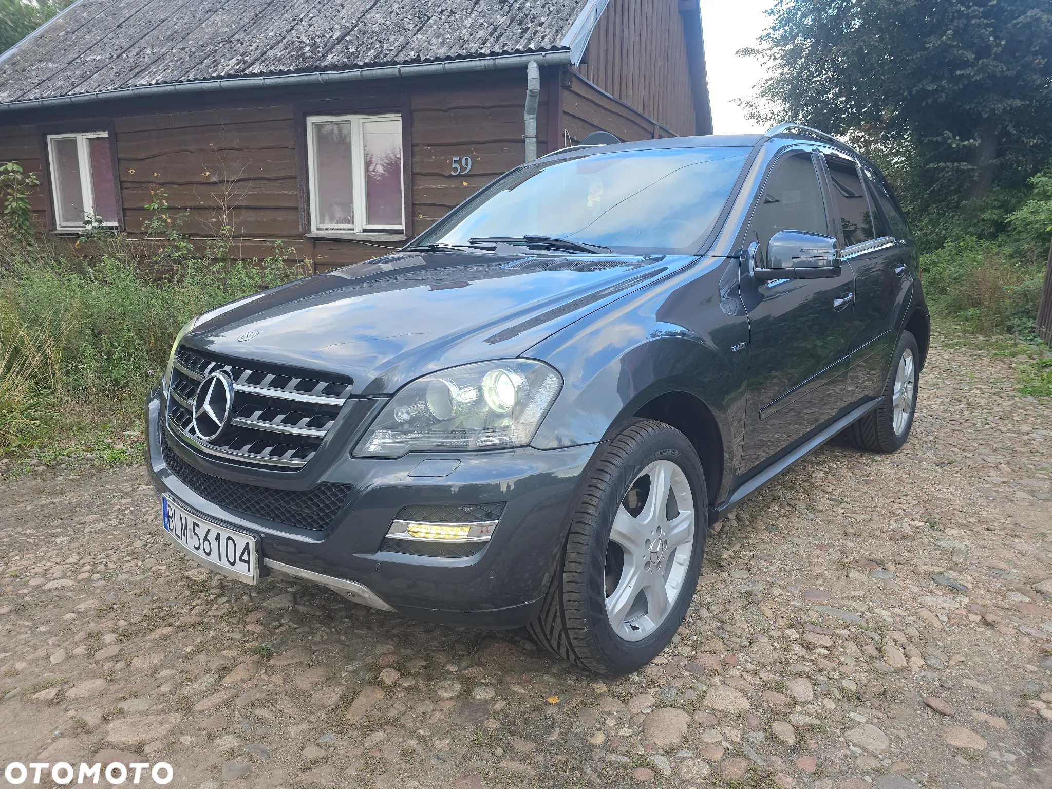 Mercedes-Benz ML - 26