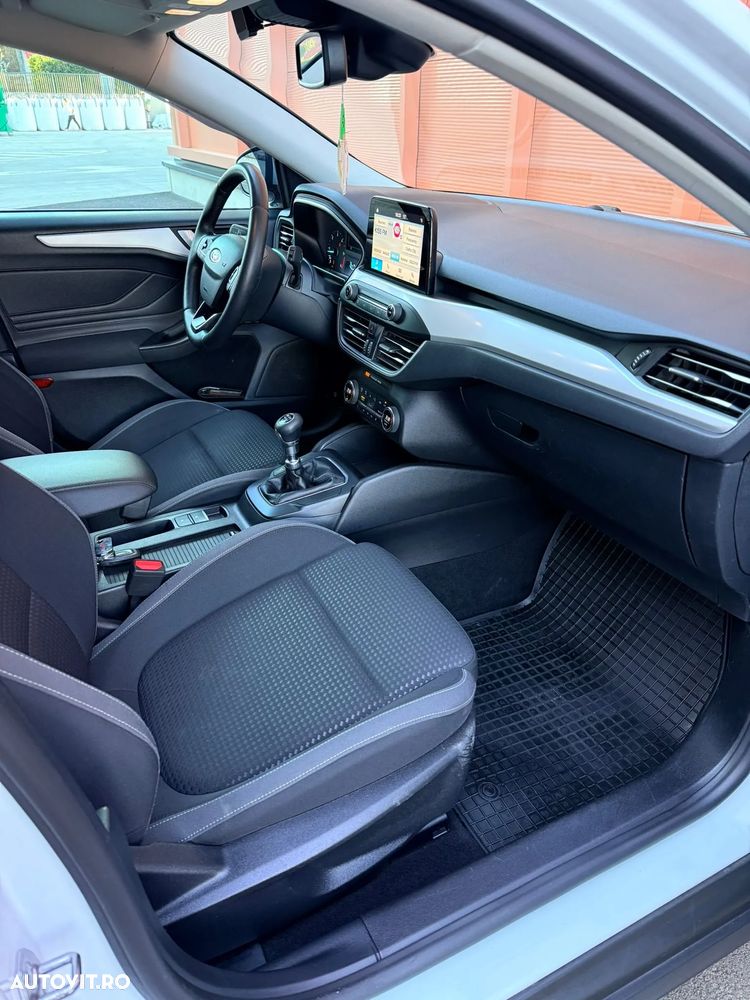 Ford Focus 1.5 EcoBlue Connected - 10
