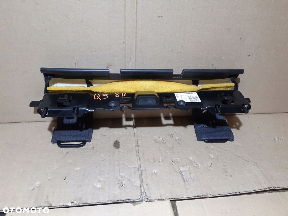 AUDI Q5 8R UCHWYT FOTELIKA ISOFIX PRZÓD PASAŻERA 8R0881558 - 1