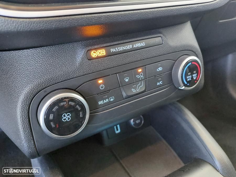 Ford Focus SW 1.0 EcoBoost Business - 28