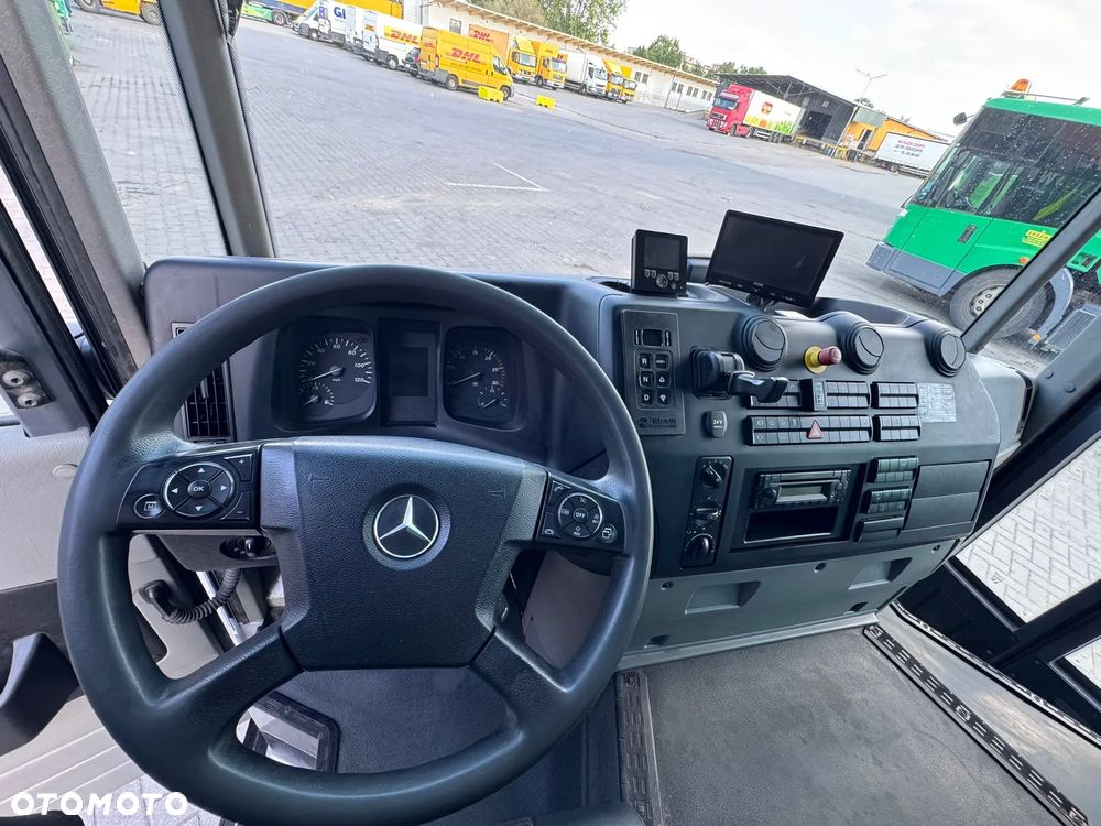Mercedes-Benz Econic - 21