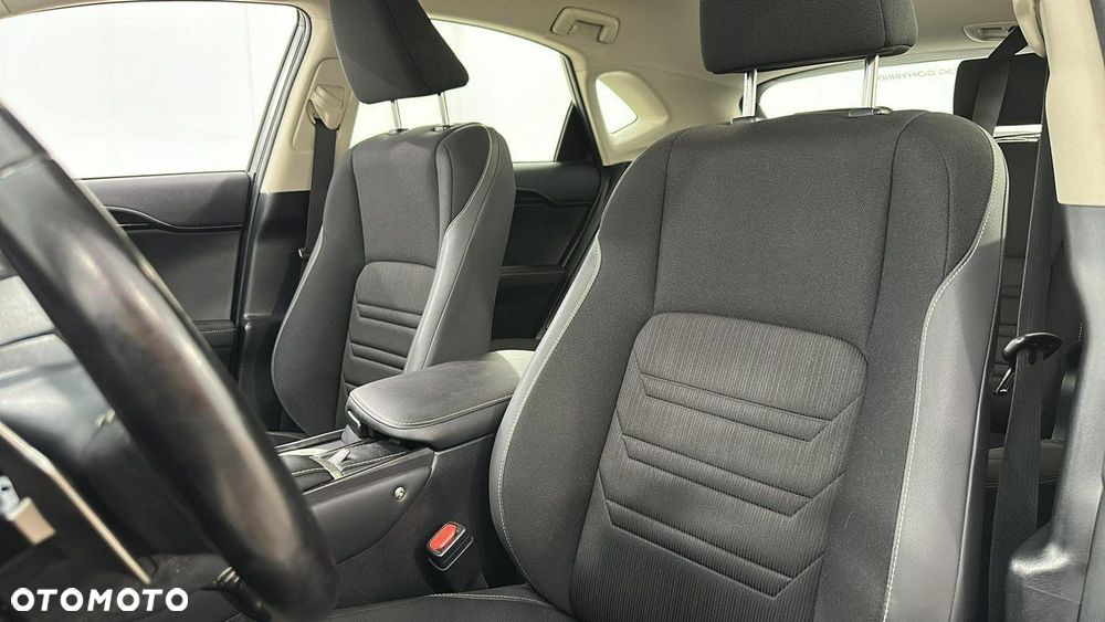 Lexus NX - 16