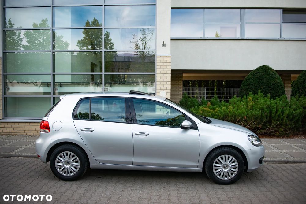 Volkswagen Golf 1.6 TDI BlueMotion Technology DSG Comfortline - 10