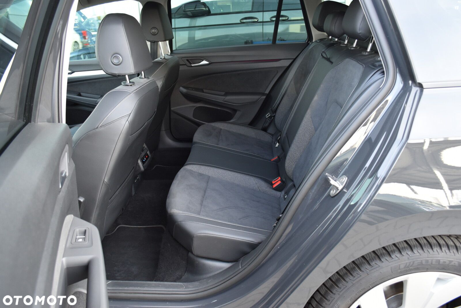 Volkswagen Golf - 13