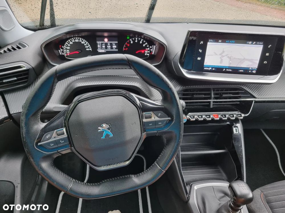 Peugeot 2008 - 25