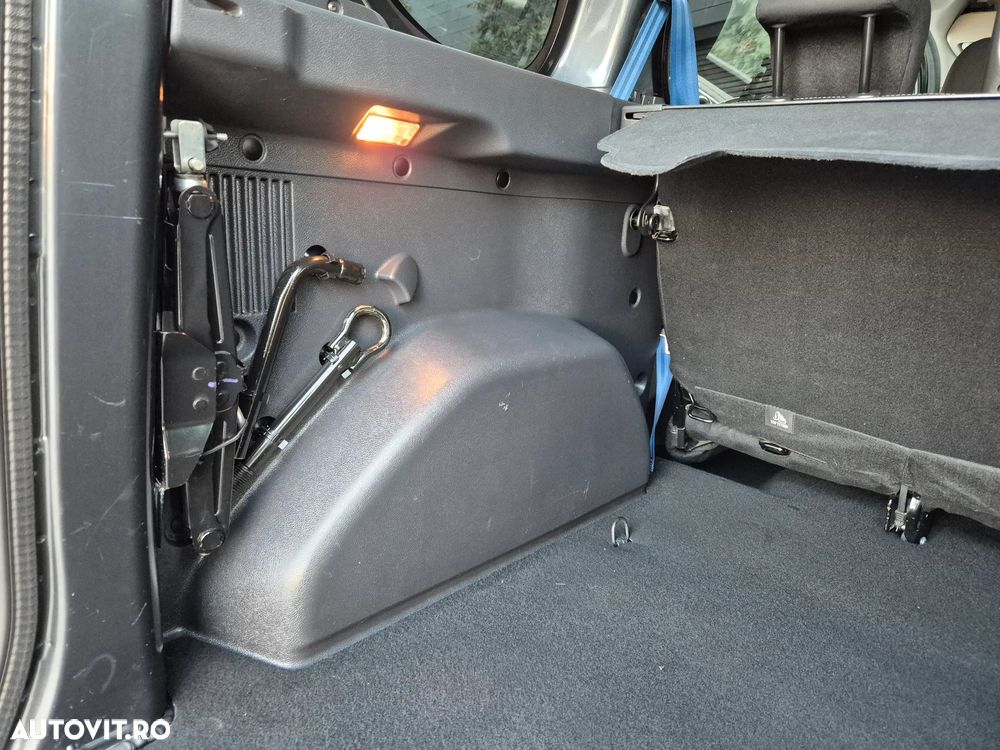 Dacia Dokker dCi 90 Stepway - 20