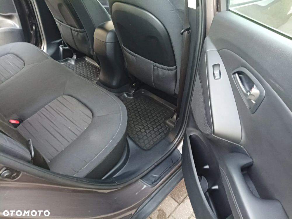 Hyundai ix35 2.0 4WD Style - 16