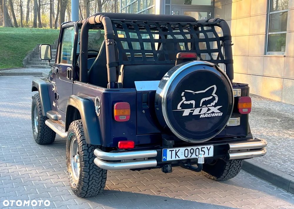 Jeep Wrangler 2.5L - 20