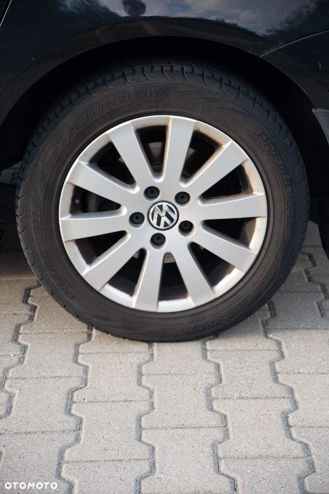 Volkswagen Passat 2.0 TDI Comfortline - 14