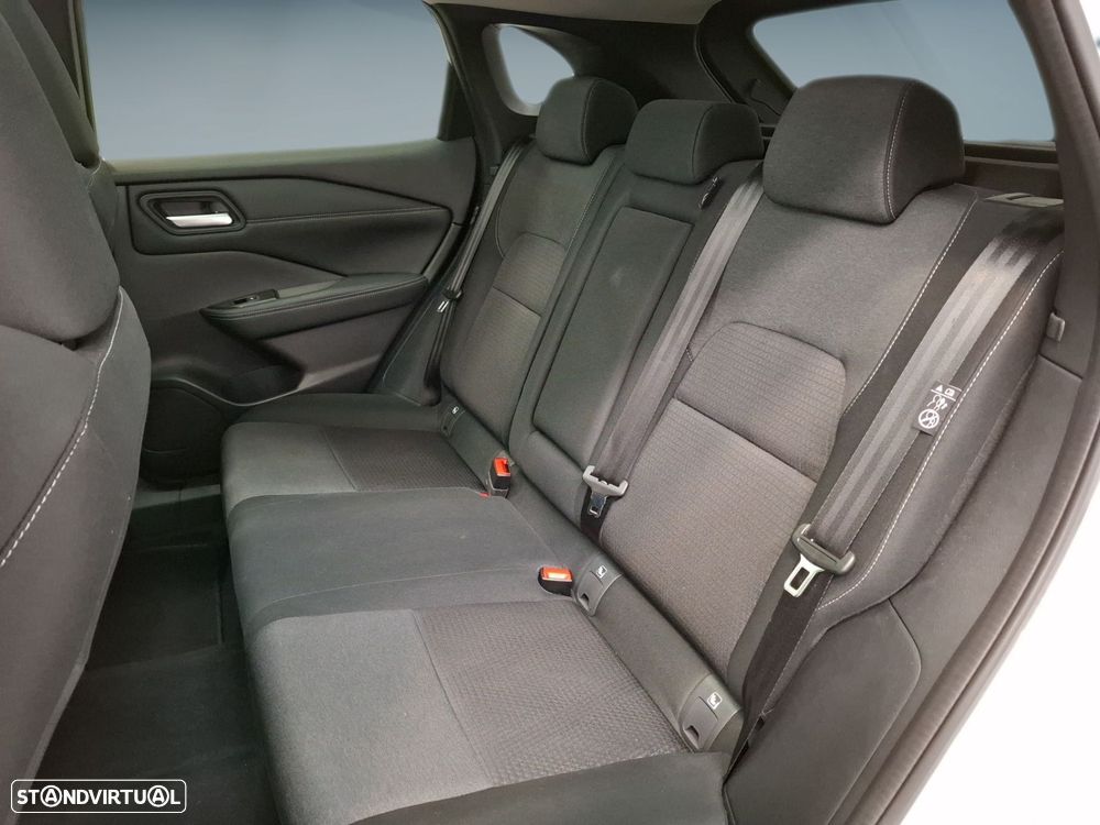 Nissan Qashqai 1.3 DIG-T N-Connecta LED+SKY - 6