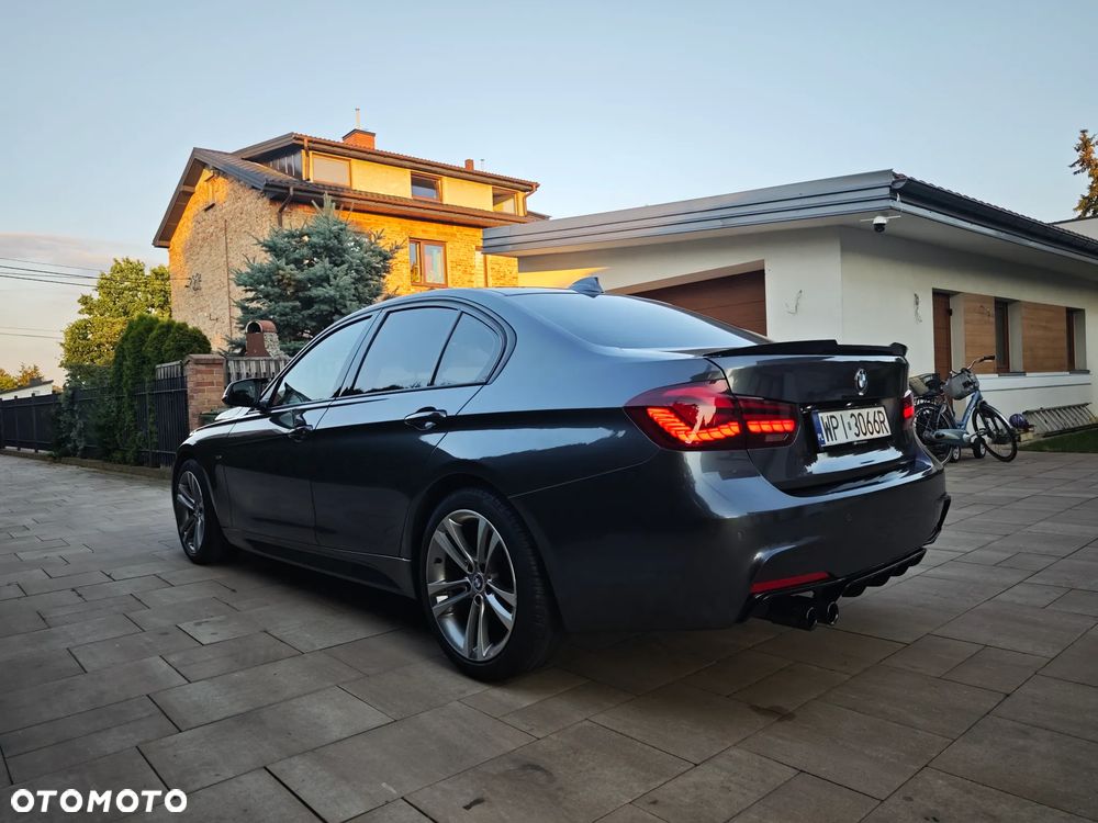 BMW Seria 3 328i M Sport - 31