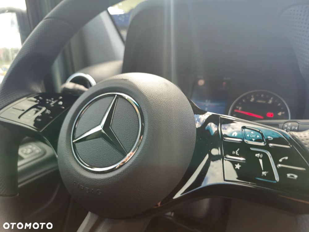Mercedes-Benz Sprinter - 19