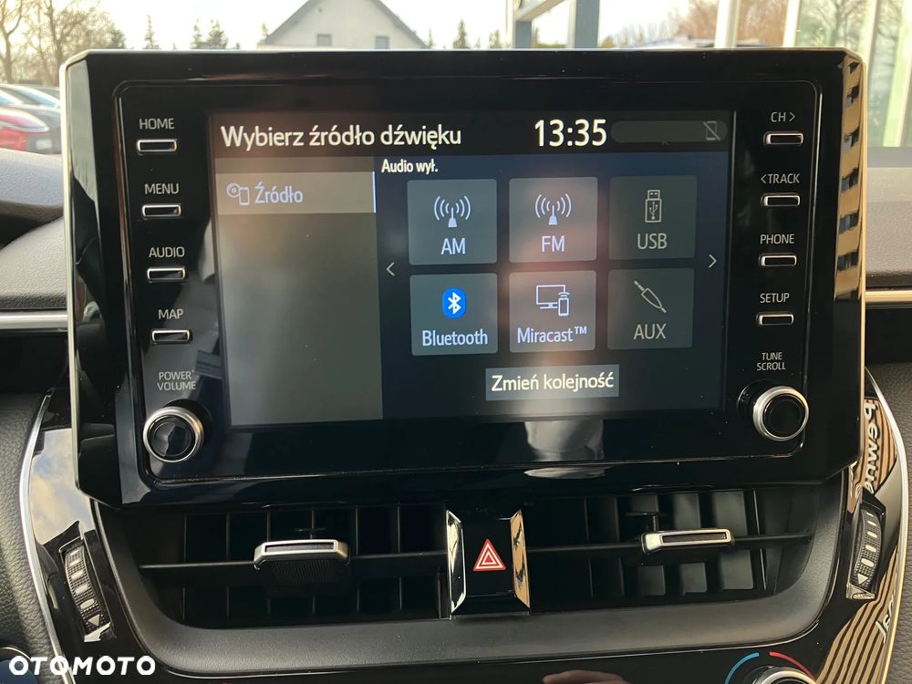 Toyota Corolla 1.8 Hybrid Comfort - 25