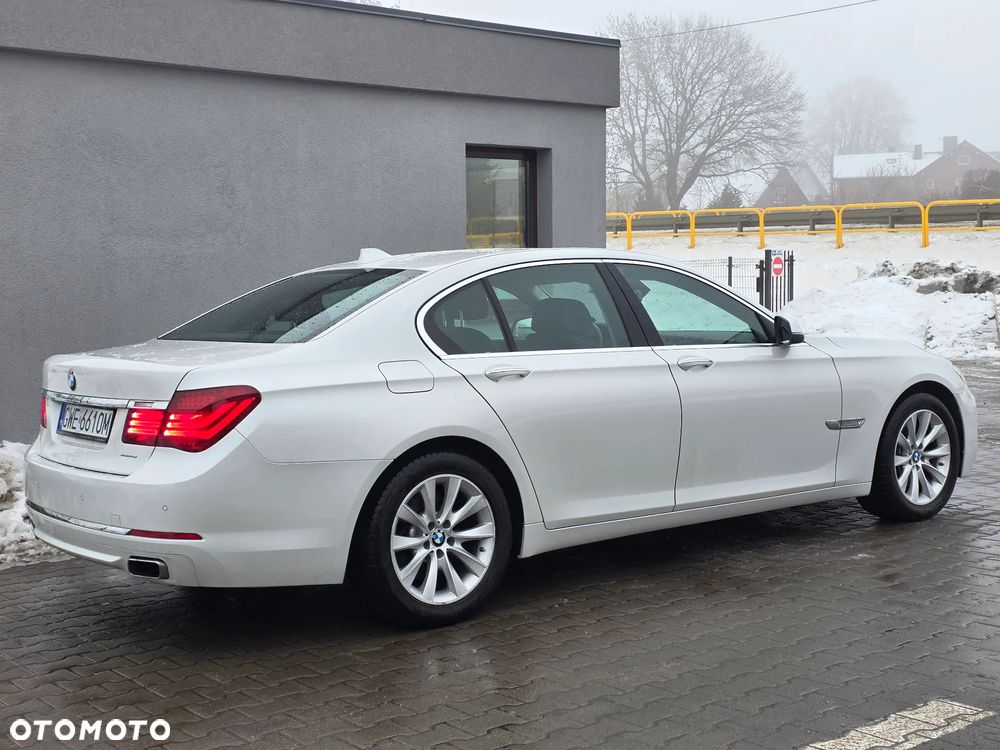 BMW Seria 7 740d xDrive - 3