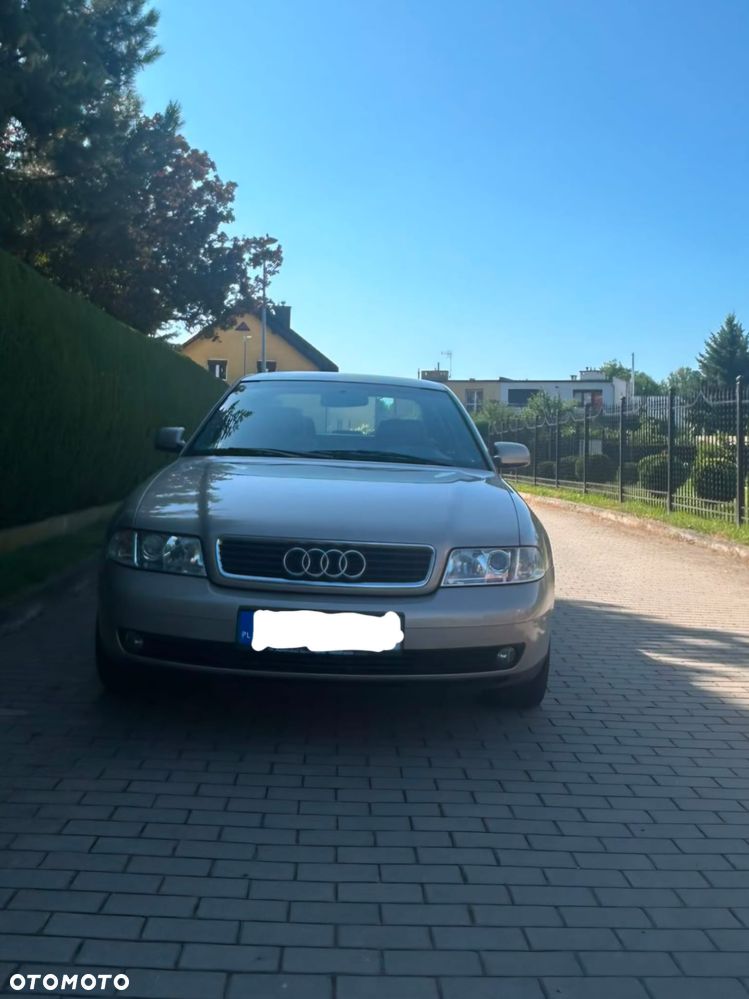 Audi A4 Limousine - 19