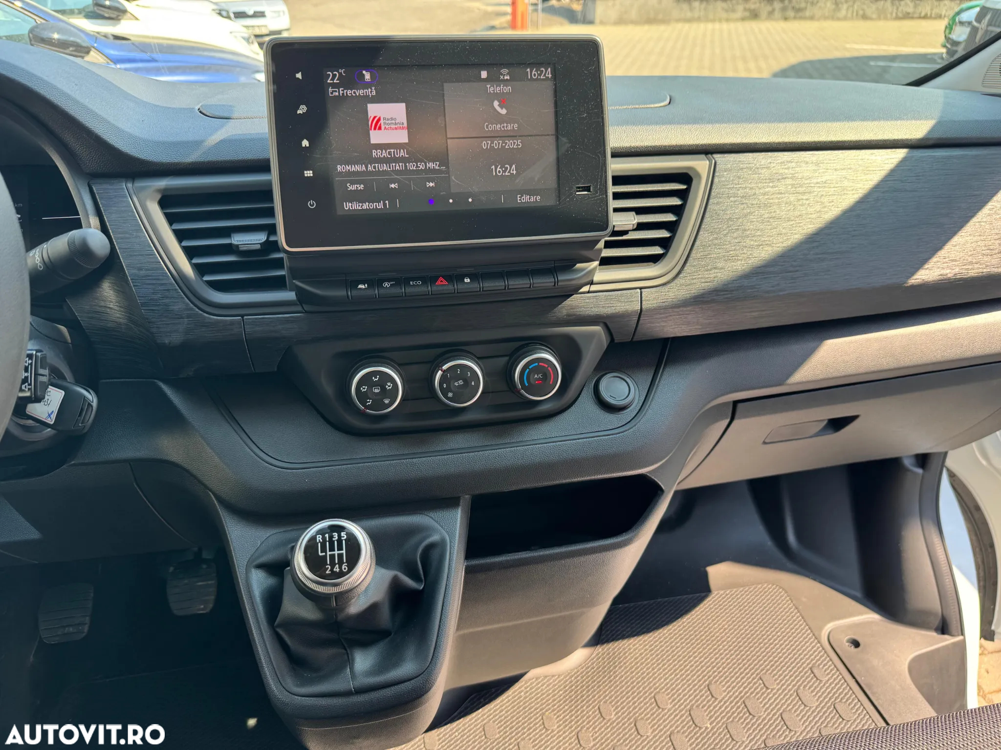 Renault Trafic - 10