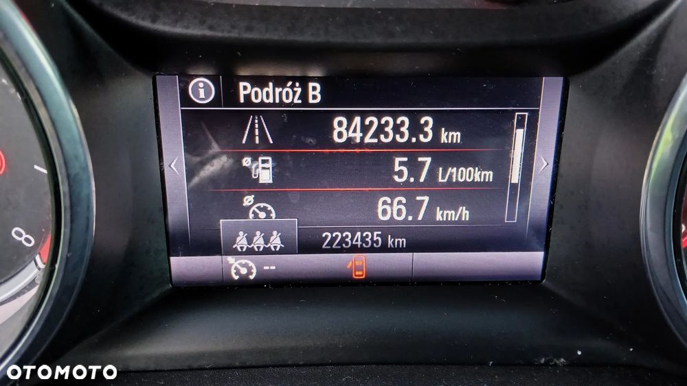 Opel Astra 1.4 Turbo Business - 18