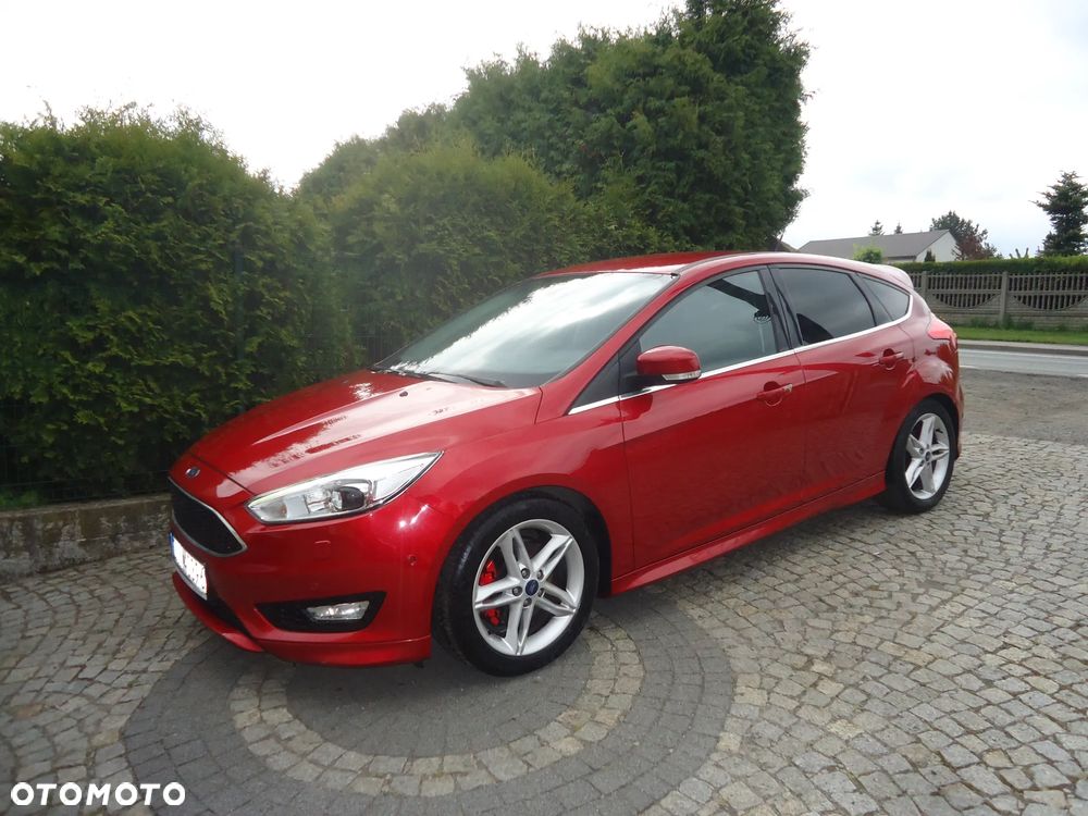 Ford Focus 1.5 EcoBoost Titanium ASS - 4