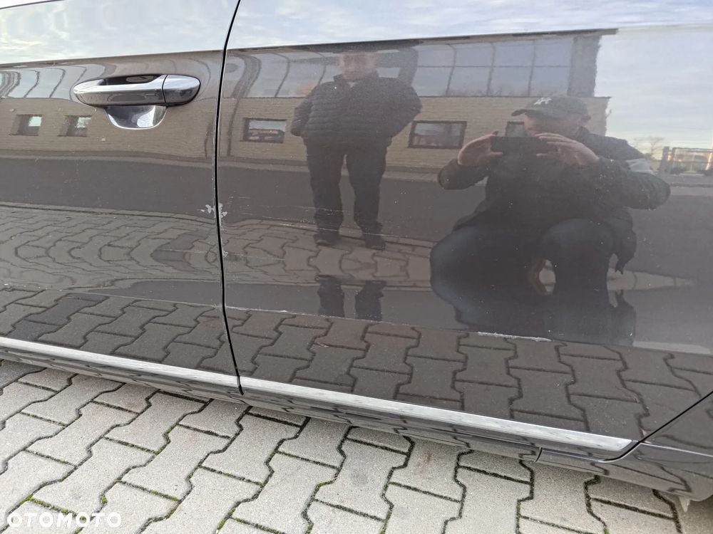 Volkswagen Passat 1.6 TDI Comfortline - 12